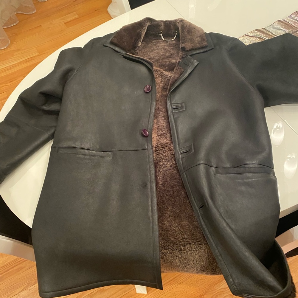 Men’s brown Shearling - Picture 2 of 9